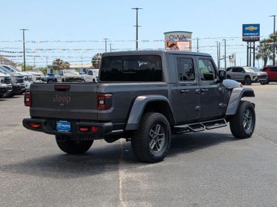 2025 Jeep Gladiator - Photo 5