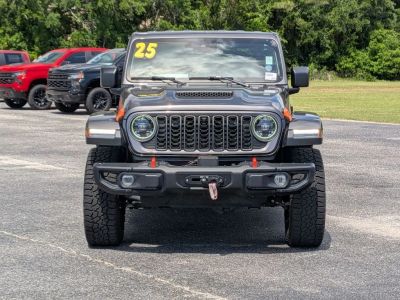2025 Jeep Gladiator - Photo 8