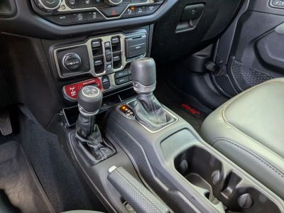 2025 Jeep Gladiator - Photo 16
