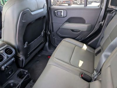 2025 Jeep Gladiator - Photo 30