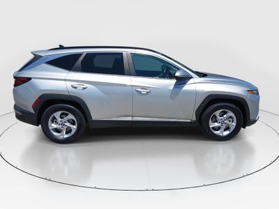 2024 Hyundai Tucson — photo 8 view