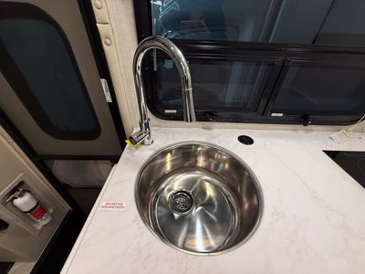 2026 Thor Motor Coach COMPASS GO - Photo 8