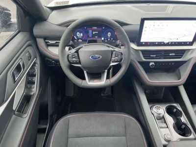 2026 Ford Explorer — photo 10 view