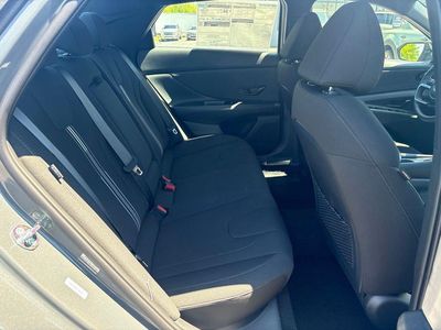 2026 Hyundai Elantra - Photo 40