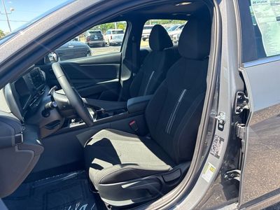 2026 Hyundai Elantra - Photo 8