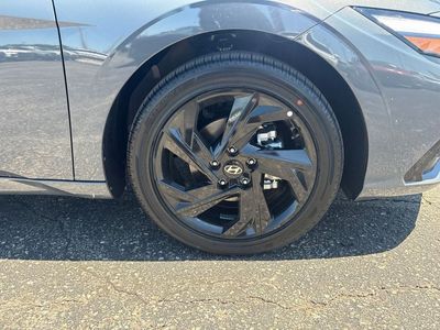 2026 Hyundai Elantra - Photo 4