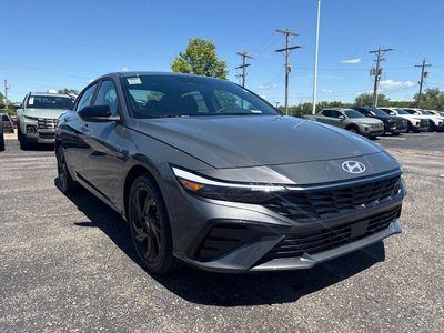 2026 Hyundai Elantra - Photo 3