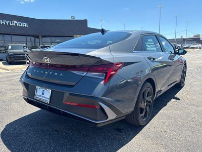 2026 Hyundai Elantra - Photo 27