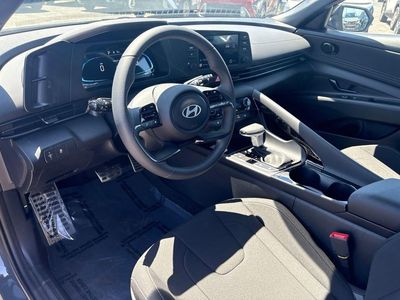 2026 Hyundai Elantra - Photo 31