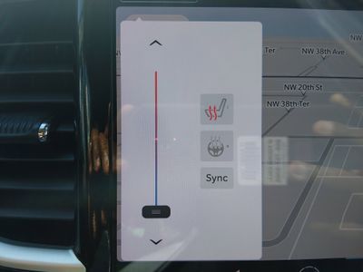 2024 Chrysler Pacifica — photo 19 view