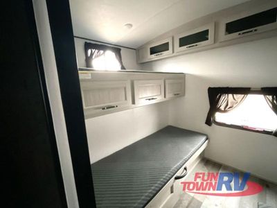 2025 CrossRoads RV Sunset Trail - Photo 32