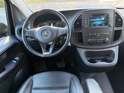 2023 Mercedes-Benz Metris - Photo 2