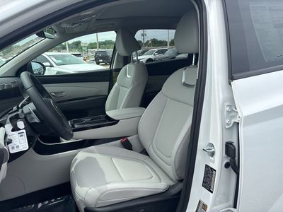 2026 Hyundai Tucson Hybrid - Photo 8