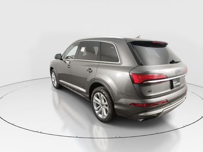 2025 Audi Q7 — detail view