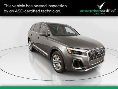 2025 Audi Q7 Premium Plus 55 TFSI quattro — front three-quarter view