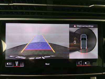 2025 Audi Q7 — photo 16 view