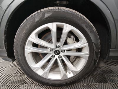 2025 Audi Q7 — photo 10 view