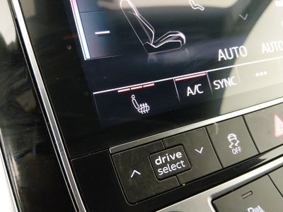 2025 Audi Q7 — photo 17 view
