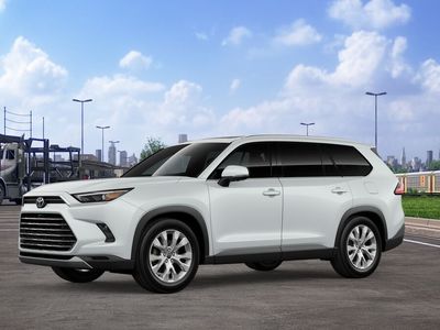 2026 Toyota Grand Highlander Hybrid - Photo 2
