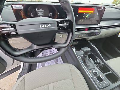 2026 Kia Sorento — photo 9 view