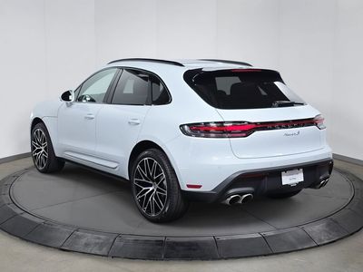 2026 Porsche Macan - Photo 3