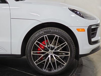 2026 Porsche Macan - Photo 11