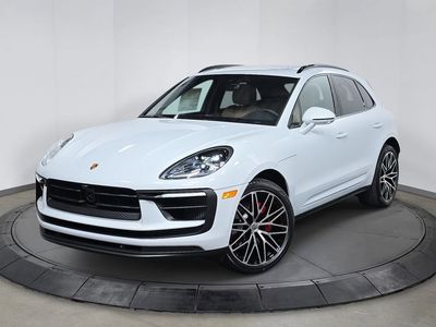2026 Porsche Macan - Photo 1