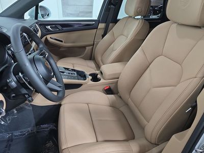 2026 Porsche Macan - Photo 5