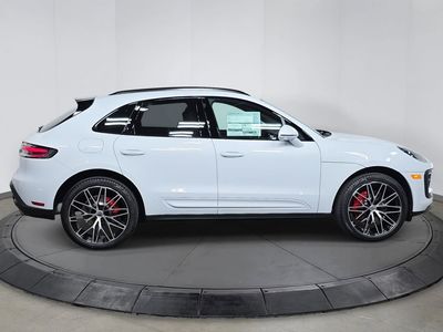 2026 Porsche Macan - Photo 8