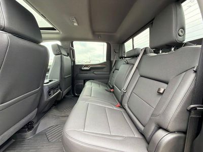 2026 Chevrolet Silverado 1500 — photo 13 view
