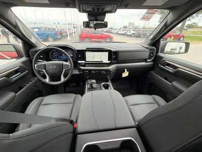 2026 Chevrolet Silverado 1500 — photo 18 view