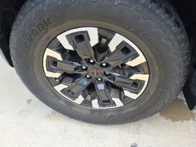 2023 Nissan Frontier — photo 10 view