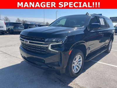 2022 Chevrolet Suburban — engine compartment view