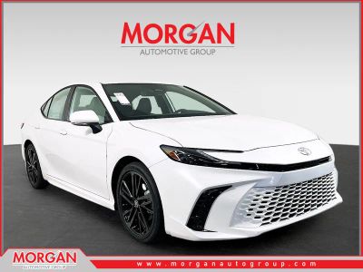 2026 Toyota Camry XSE — front three-quarter view