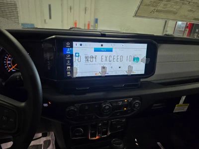 2026 Jeep Gladiator — photo 23 view