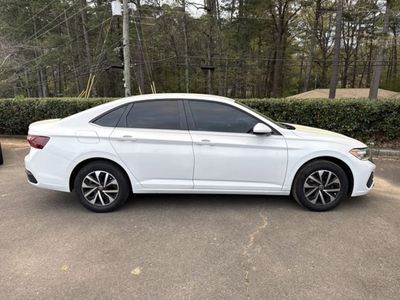 2024 Volkswagen Jetta - Photo 4