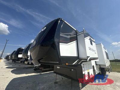 2026 Jayco Seismic - Photo 3