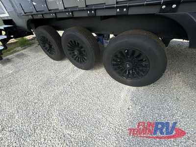 2026 Jayco Seismic - Photo 15
