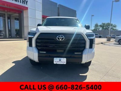 2022 Toyota Tundra - Photo 3