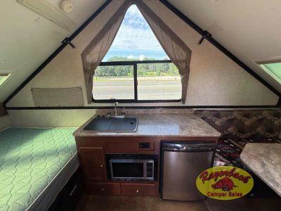 2017 Forest River RV Rockwood Hard Side High Wall Series — photo 8 view