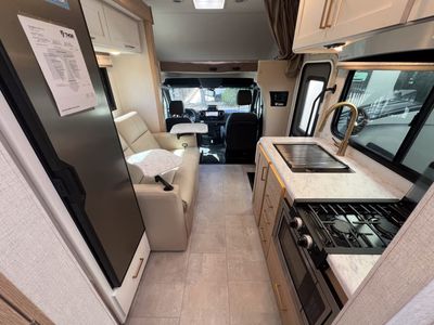 2026 Thor Motor Coach CHATEAU SPRINTER - Photo 4