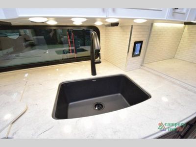 2025 Newmar London Aire - Photo 28