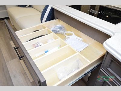 2025 Newmar London Aire - Photo 32