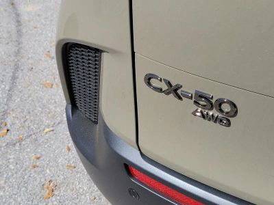 2026 Mazda CX-50 — photo 8 view