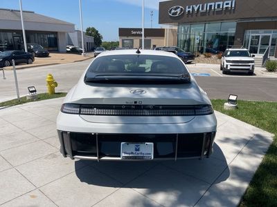 2025 Hyundai IONIQ 6 - Photo 6