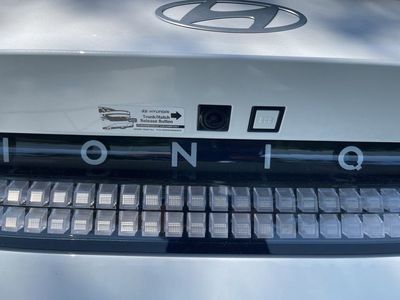 2025 Hyundai IONIQ 6 - Photo 13