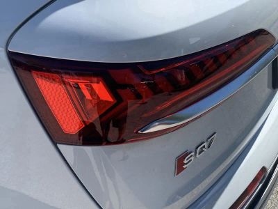 2023 Audi SQ7 — photo 12 view