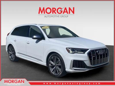 2023 Audi SQ7 Premium Plus — front three-quarter view
