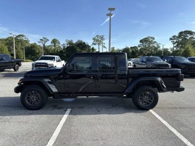 2026 Jeep Gladiator — detail view