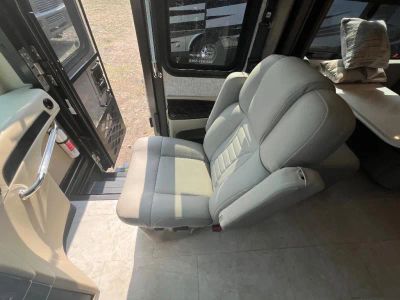 2026 Tiffin Motorhomes Allegro Breeze - Photo 10